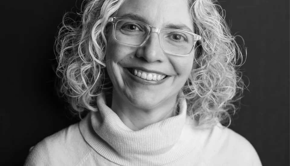 architect regina thompson at visioneering studios - architecture, construction company, commercial development